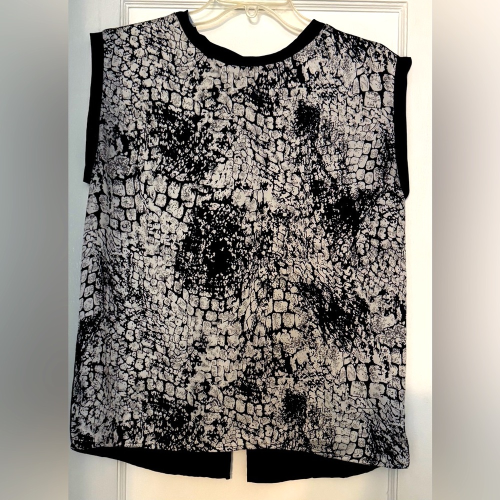 Forever 21 Patterned Tunic Top